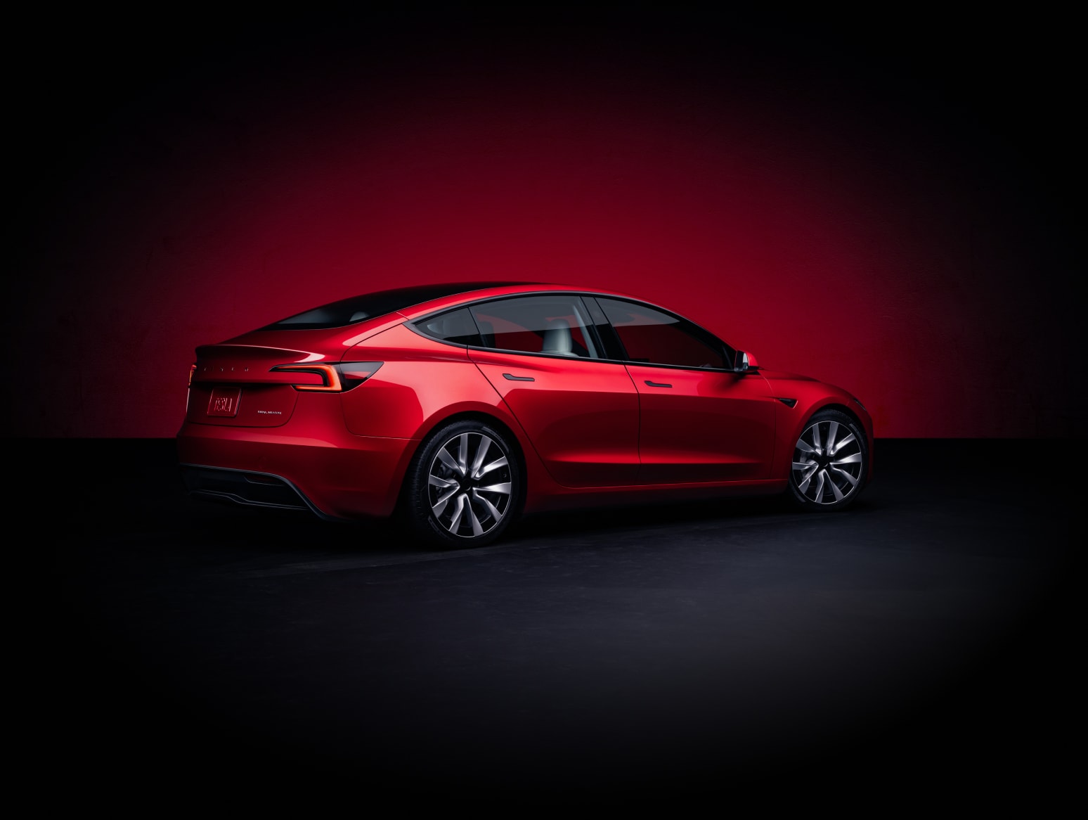 Side view of an Ultra Red Model 3. 