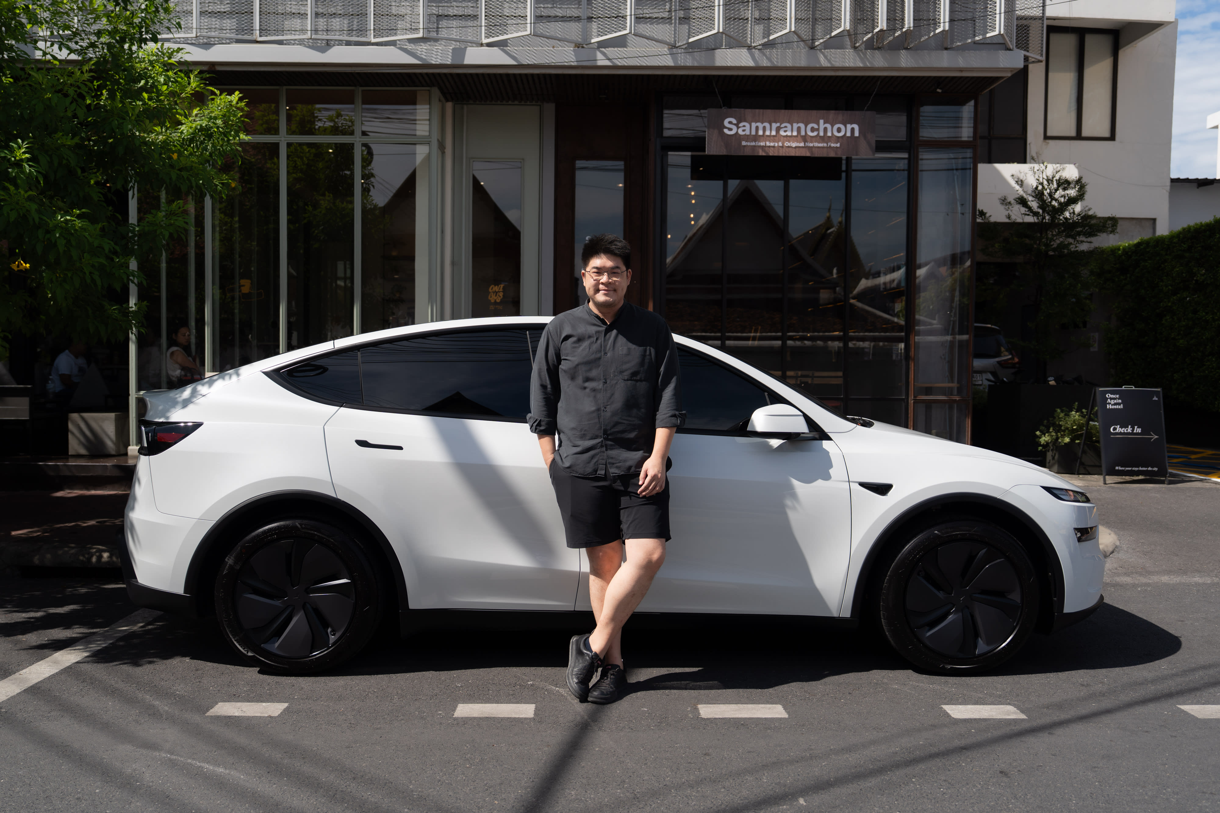  Model Y ตอบโจทย์คุณพ่อรุ่นใหม่ ด้วยดีไซน์และฟังก์ชันที่ครบครัน