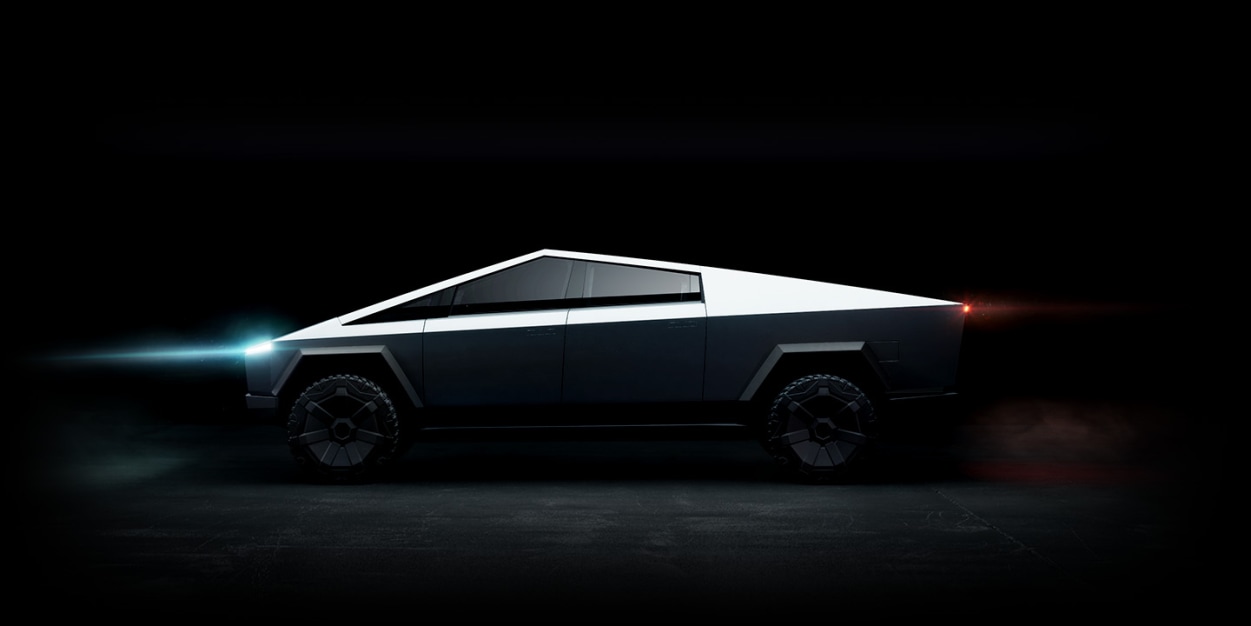 Cybertruck Tesla UAE
